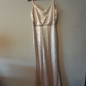 Long gold drees